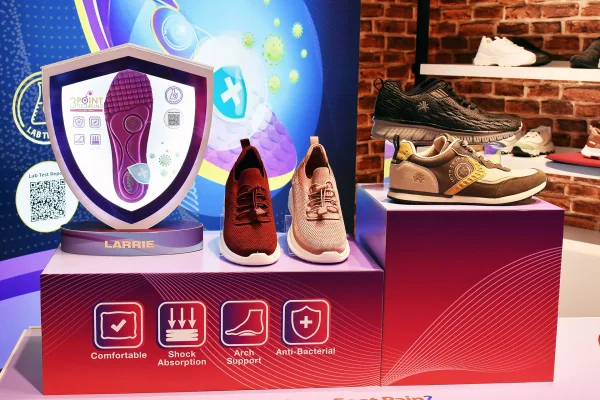 larrie-insole-talk-event-dsc-0033-69b2e5de5485c