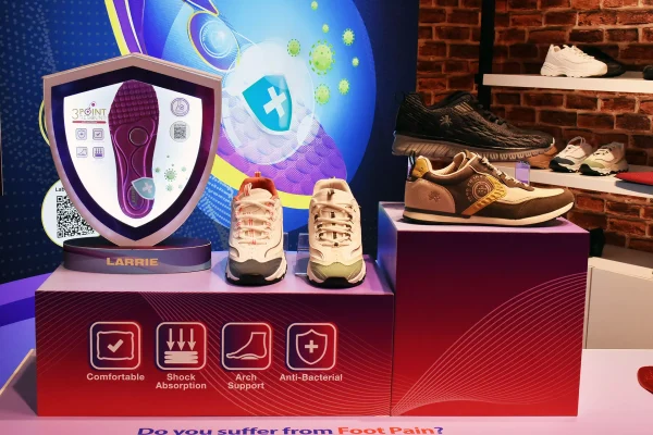 larrie-insole-talk-event-dsc-0053-69b2e5e5b725f