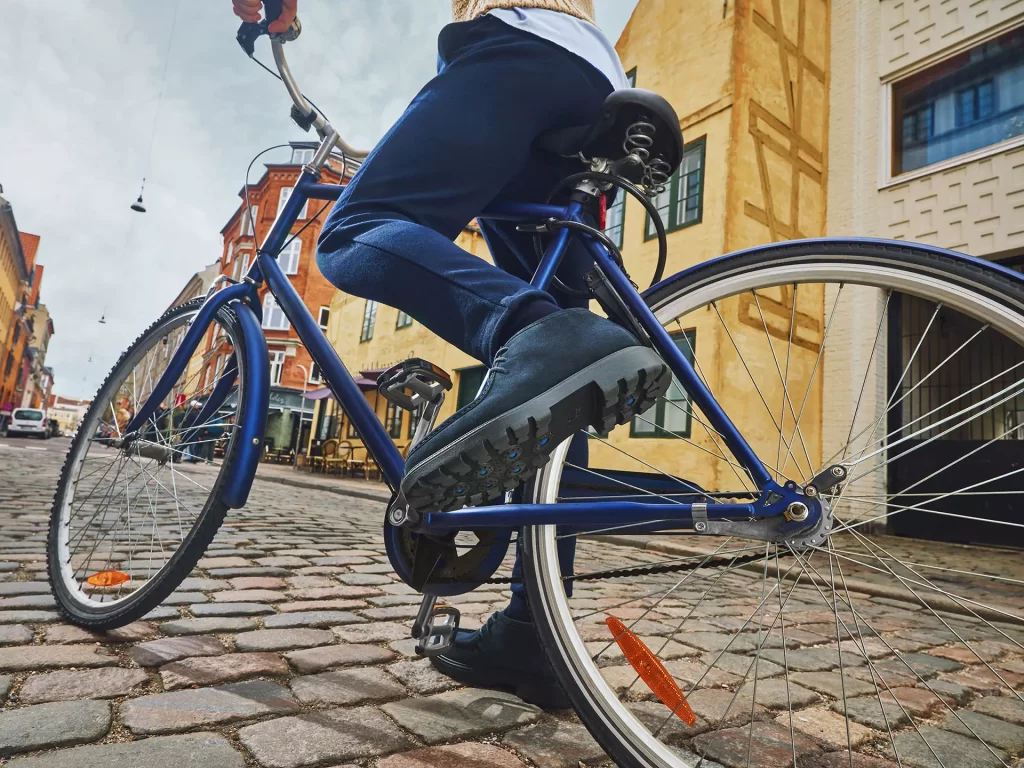 geox-24f0189-150-6738c8c90c53b