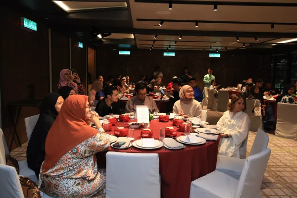 celebrating-ramadhan-with-larrie-ambassador-reveal-event-img-7551-69b2ec9d1cb22
