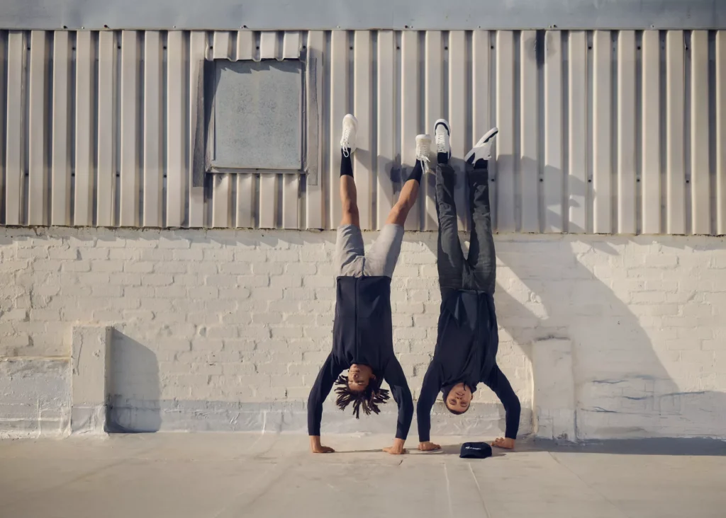 camel-active-ca-ss25-campaign-motifs-flexxxx-handstand-rgb-69b6d92d3e0fa
